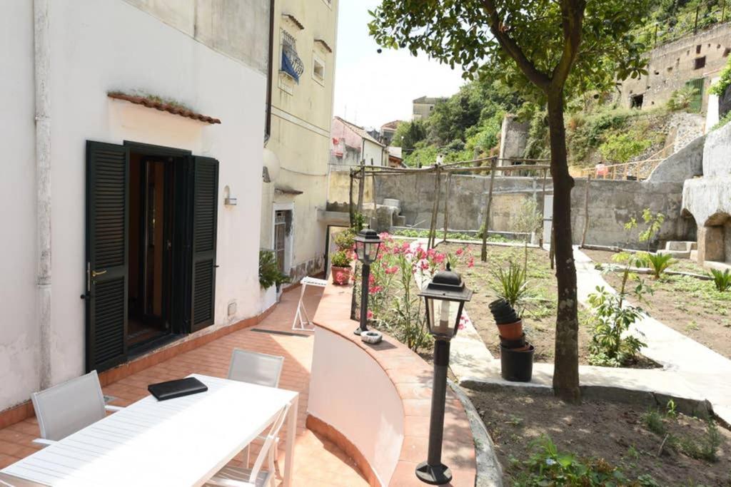 Casa Annali - House And Garden By The Amalfi Coast Villa Maiori Eksteriør bilde